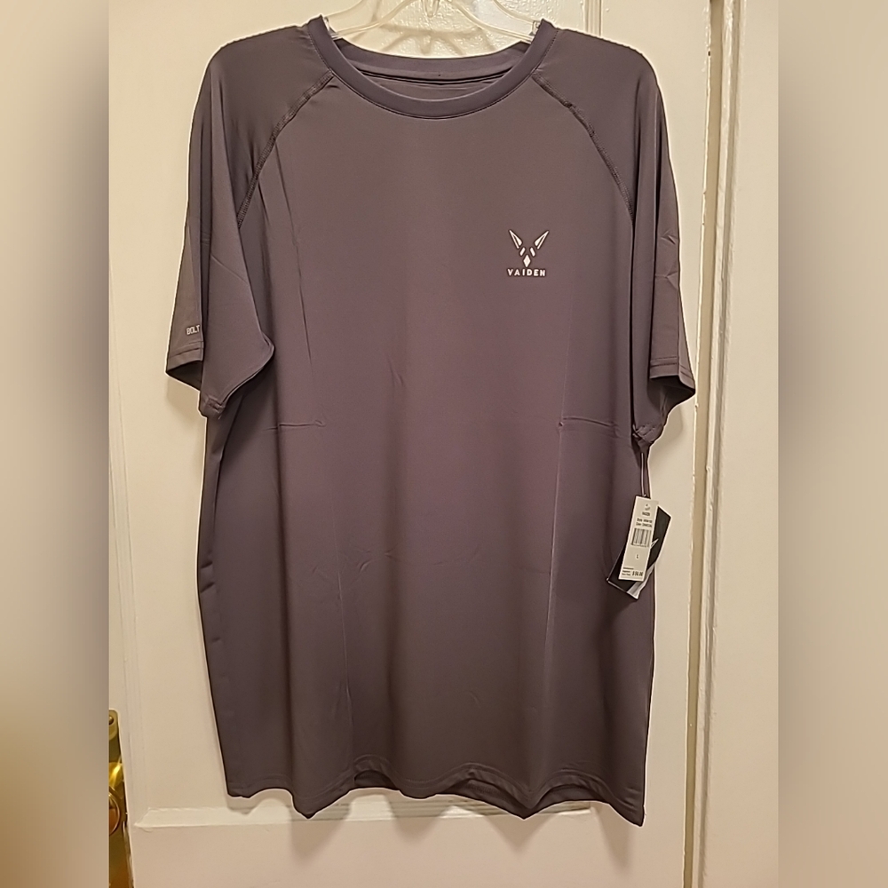 VAIDEN is a brand that produces athletic apparel. It was founded by Will Thomas